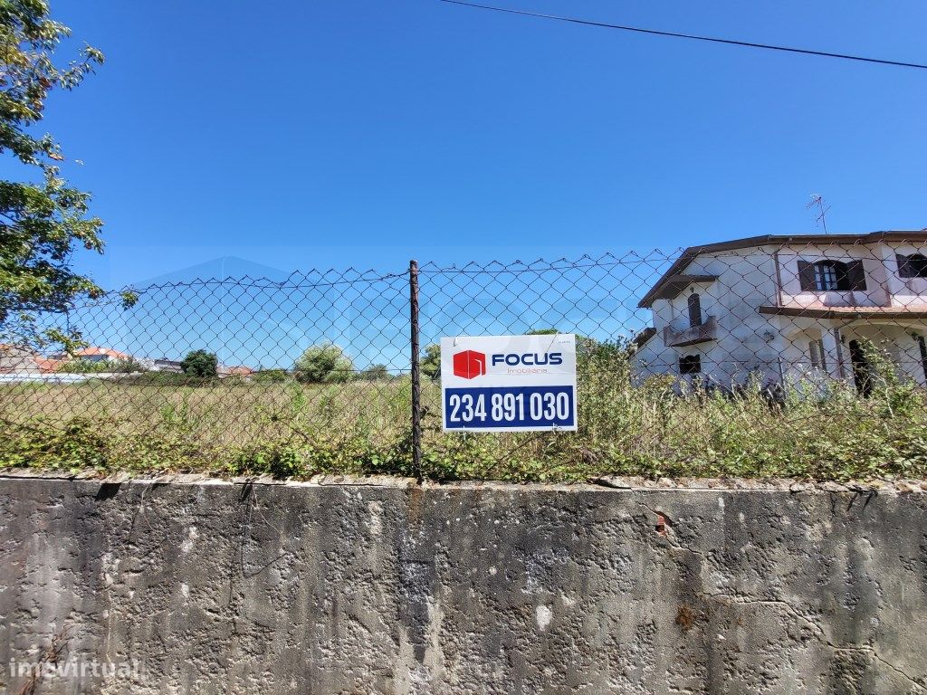 Lote de terreno para moradia Isolada - Santa Joana
