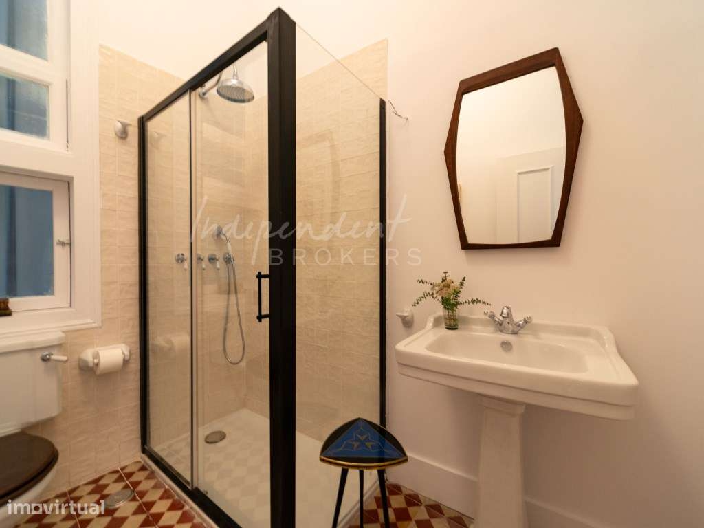 APARTAMENTO T2 COM MUITO CHARME-23