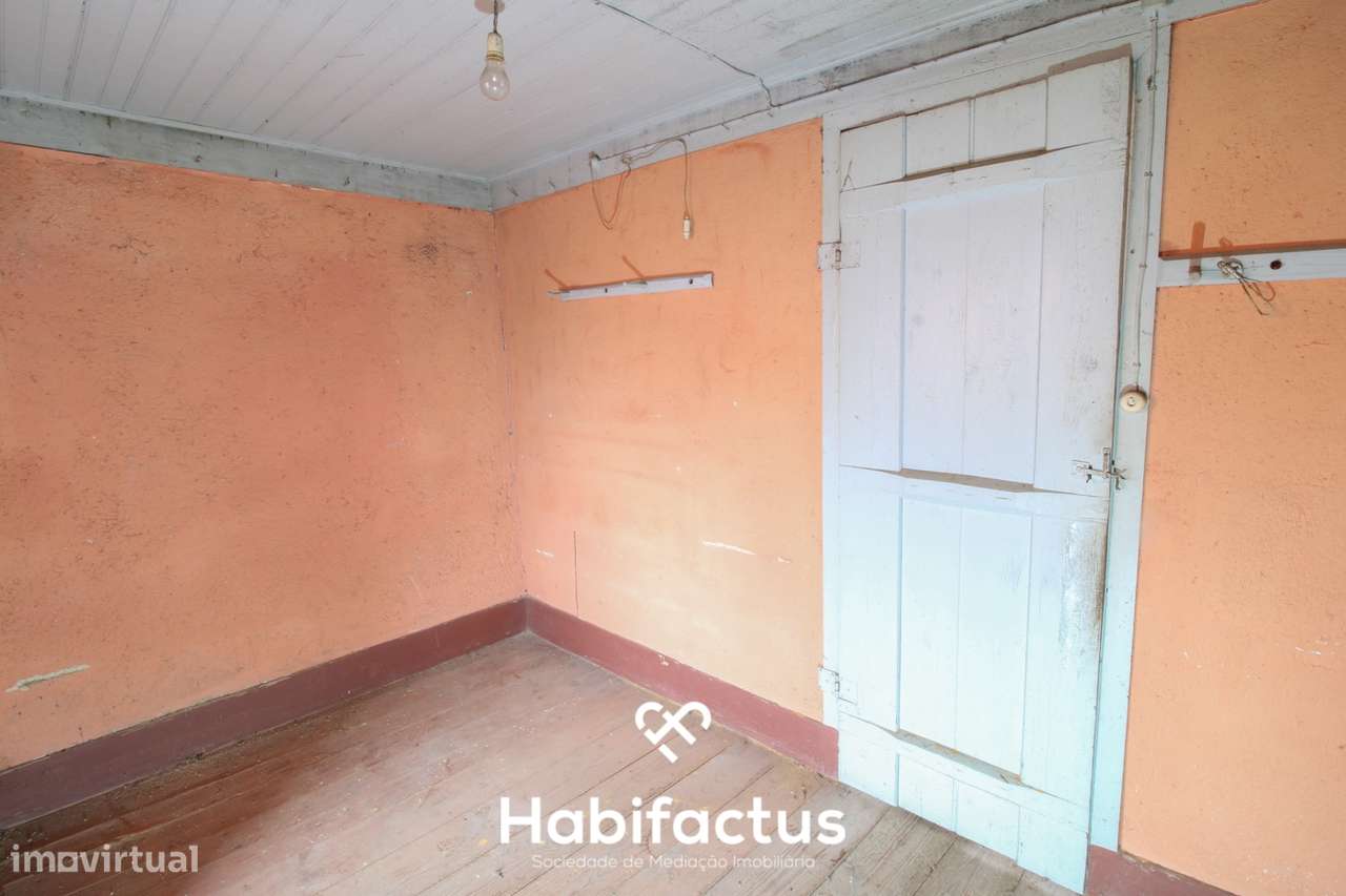 Duas Moradias para Remodelação em Coelhoso, Tondela-13