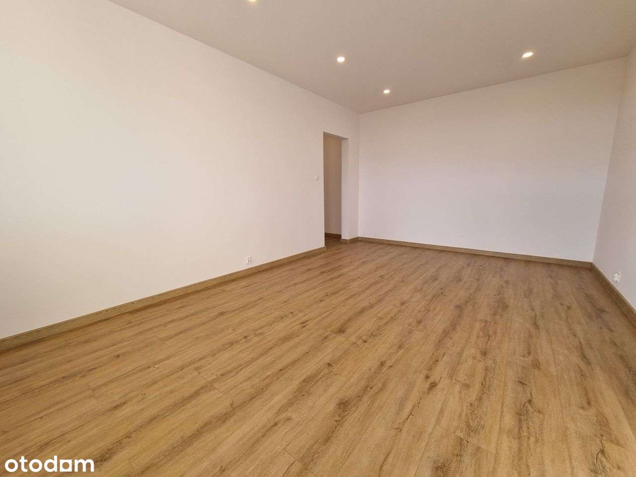 Mikołowska, 2 pokoje, balkon, Co i Ccw z sieci! Wy-1