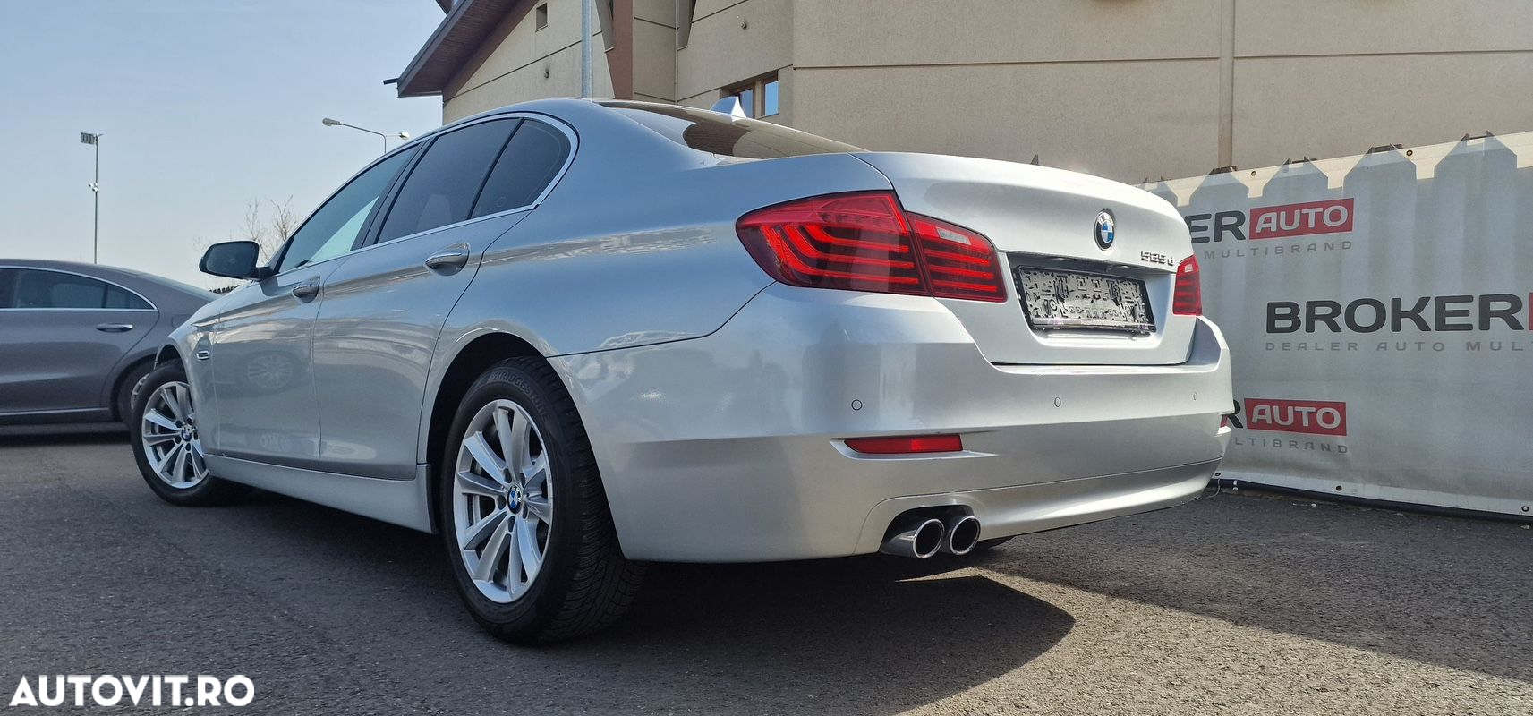 BMW Seria 5 525d Sport-Aut. - 12