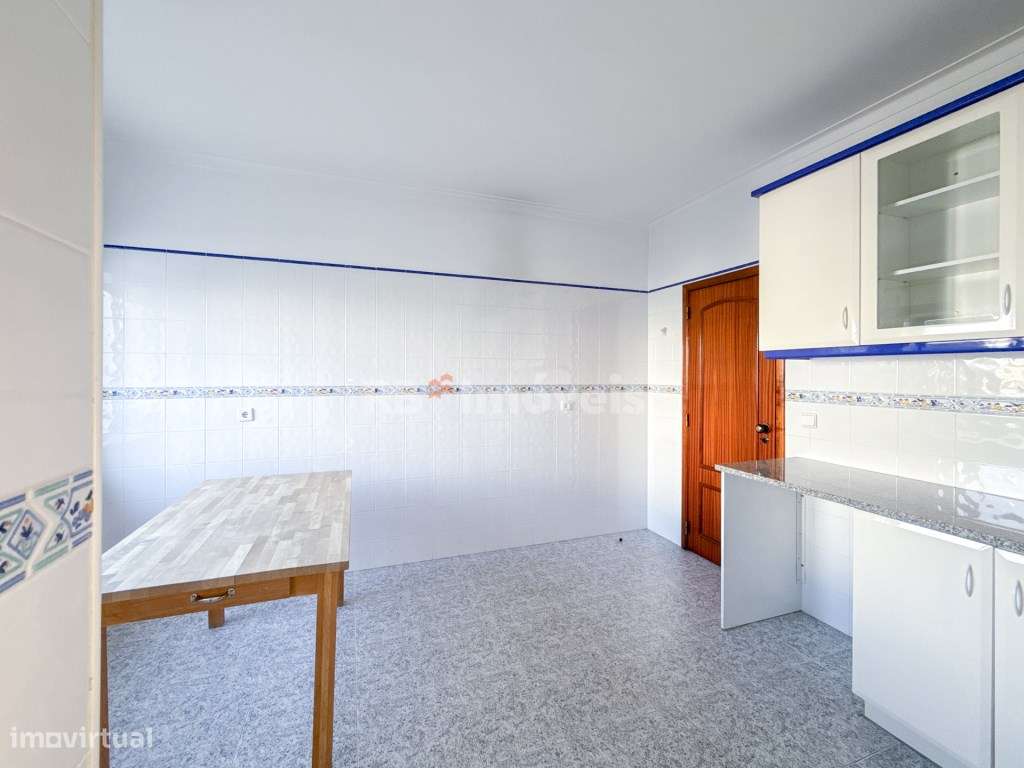 T3 Espaçoso no Entroncamento Conforto, Espaço e Localização Privile...-10