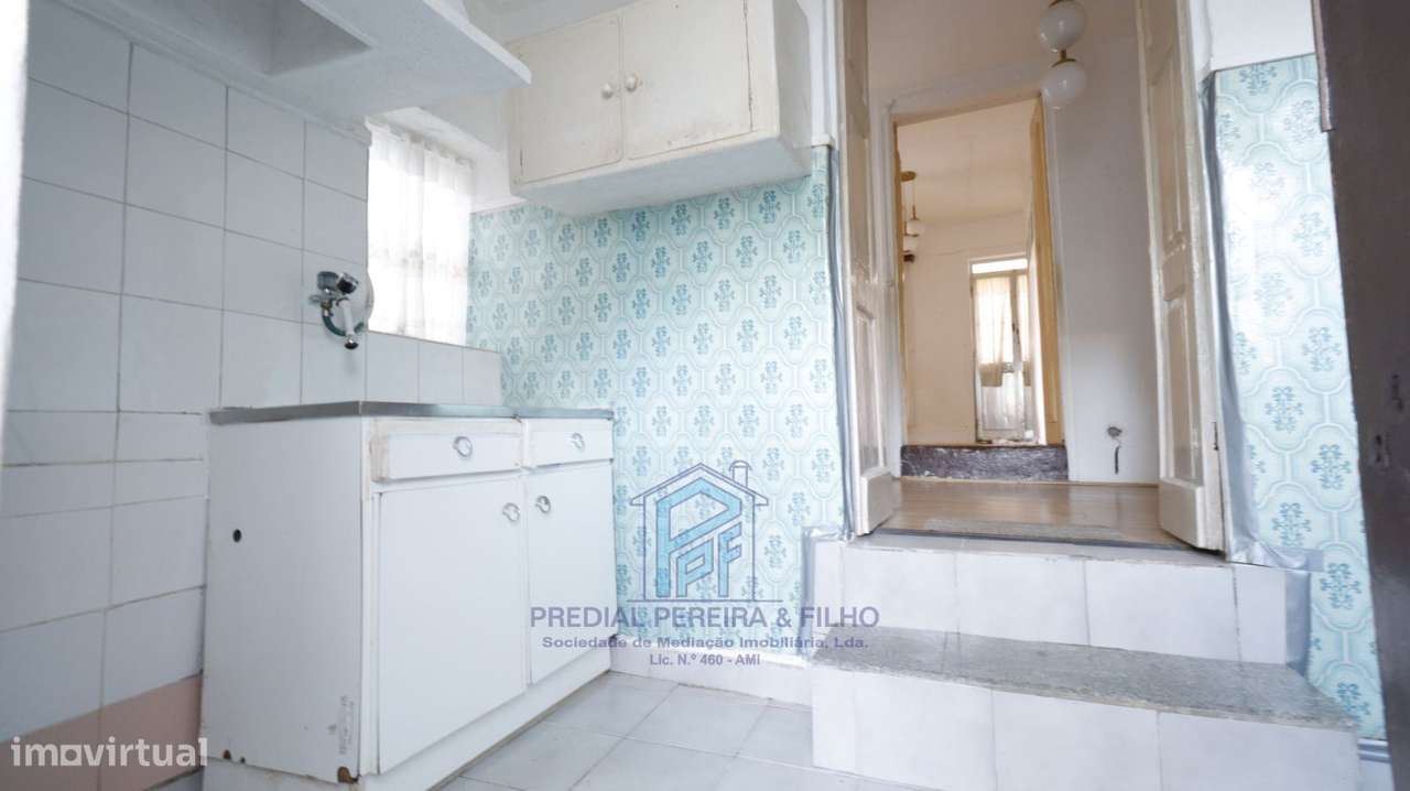 Moradia Térrea para restaurar - Rio Tinto / Areosa-12