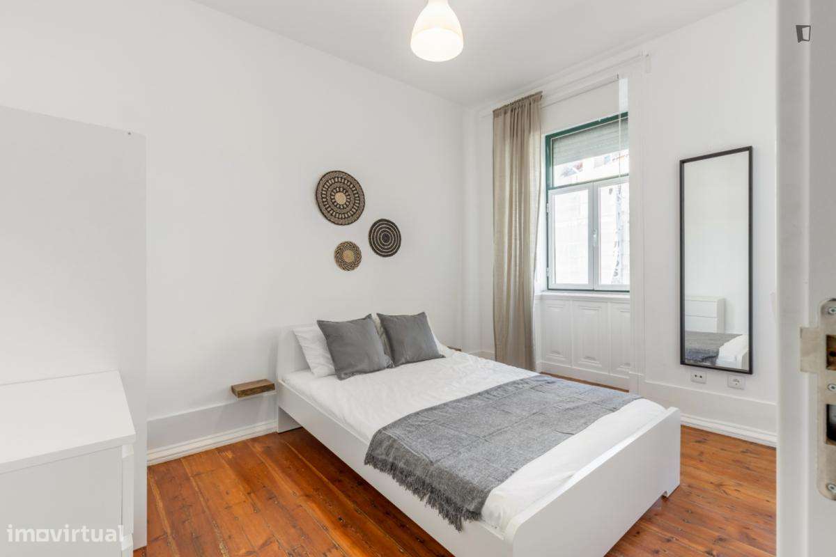 Quarto - localizado em Santos Lisbon - Grande imagem: 2/14