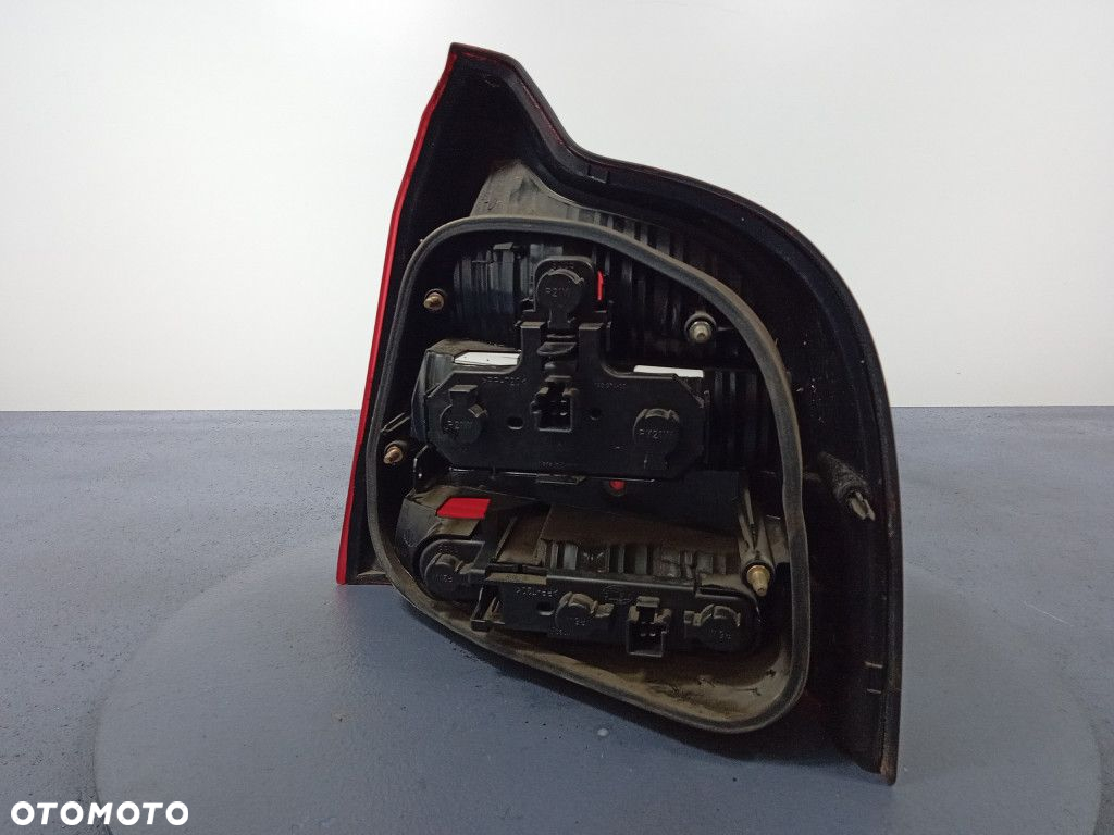 VOLVO S80 I LAMPA TYŁ LEWA TYLNA 9154478 - 4