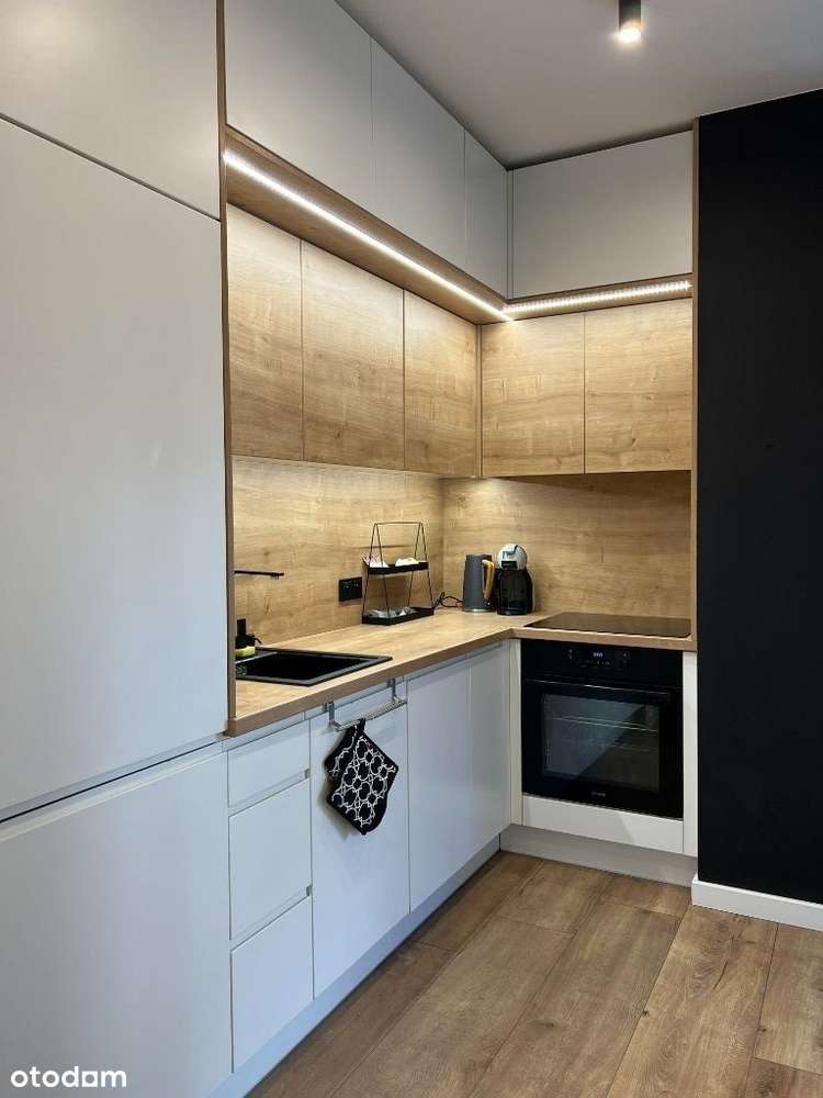 Piękna kawalerka na Sołaczu ! - Pełny obrazek: 4/13