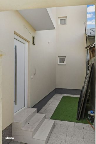 Vila sector 1 - 300mp - P+2+M - 11 camere - Chitila-1