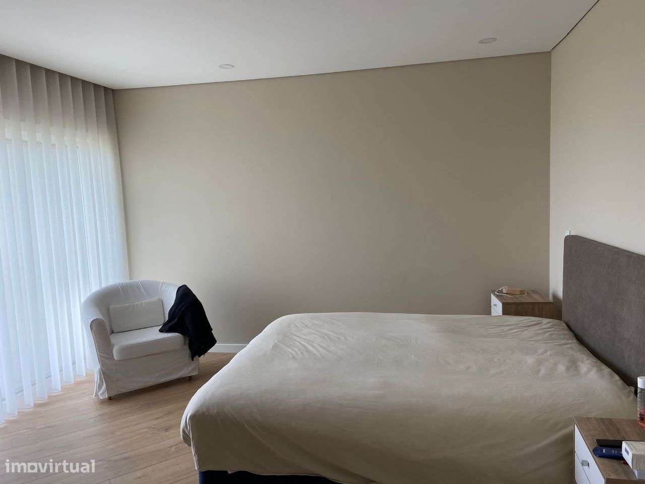 T2 alterado para t3 renovado, em frente ao mar-14