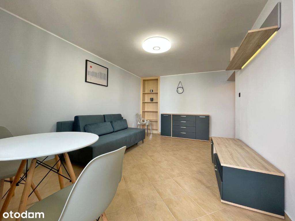 Kawalerka na  Łódzkim Manhattanie na 14-tym piętrze - Pełny obrazek: 2/9