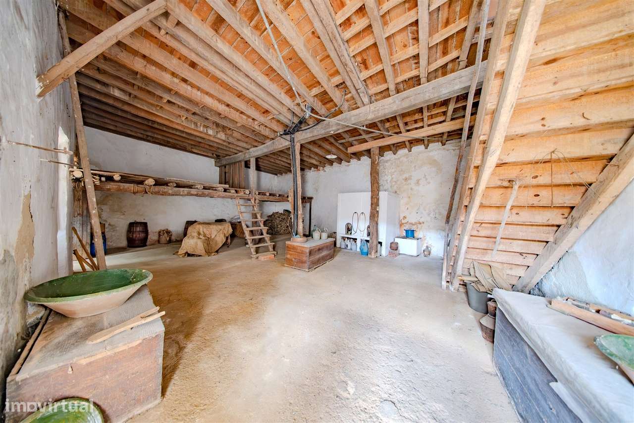 Duas moradias por 115.000 € em Mira de Aire-19