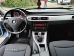 BMW Seria 3 318d Touring - 11