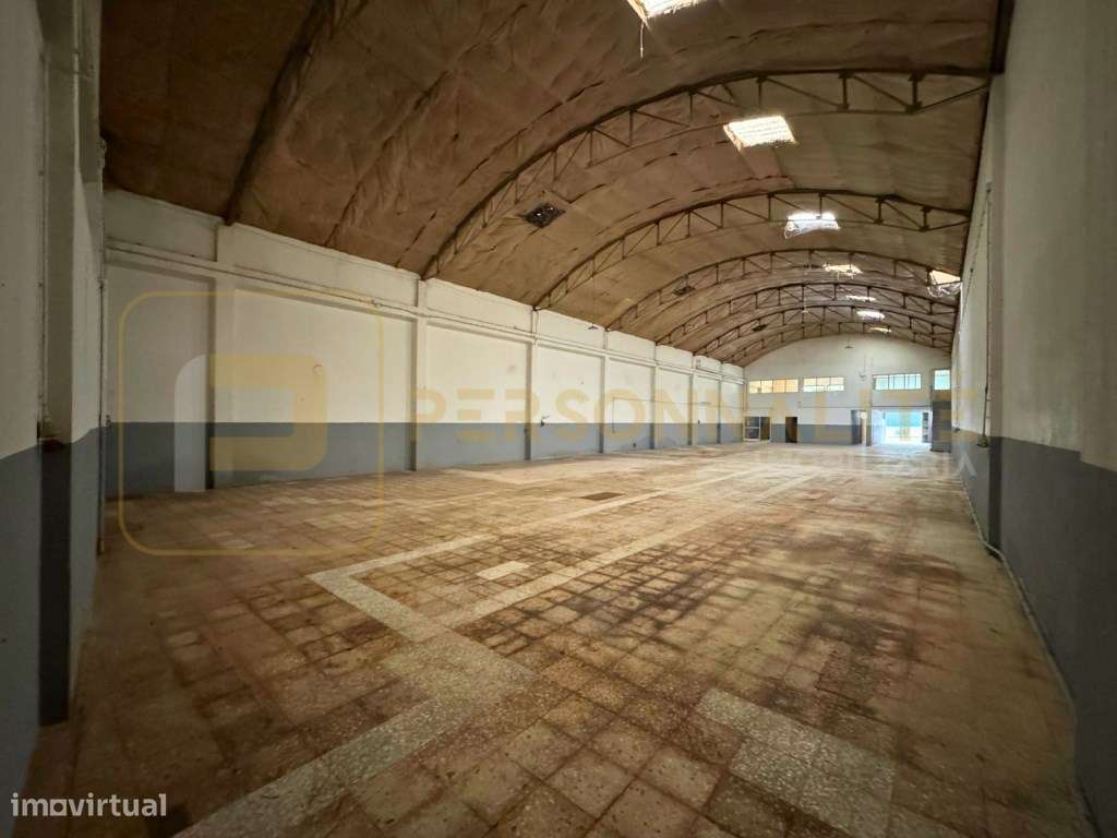 Armazém Industrial em Guimarães - Grande imagem: 4/16