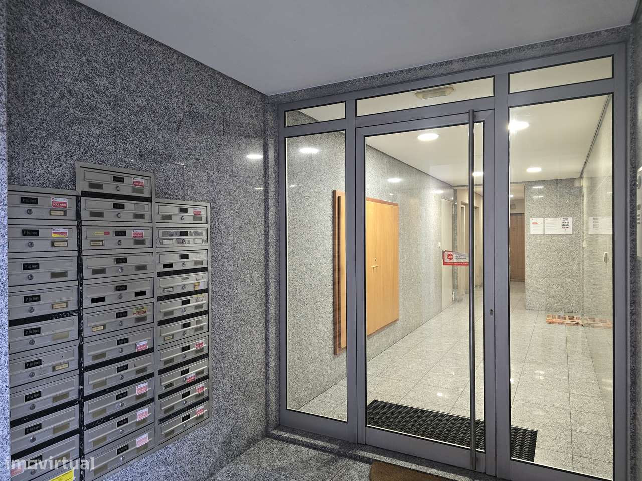 Apartamento T2 Venda - Grande imagem: 4/17