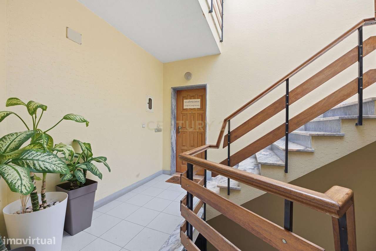 Apartamento T4 em Moita, Setúbal - Oportunidade Única!-29