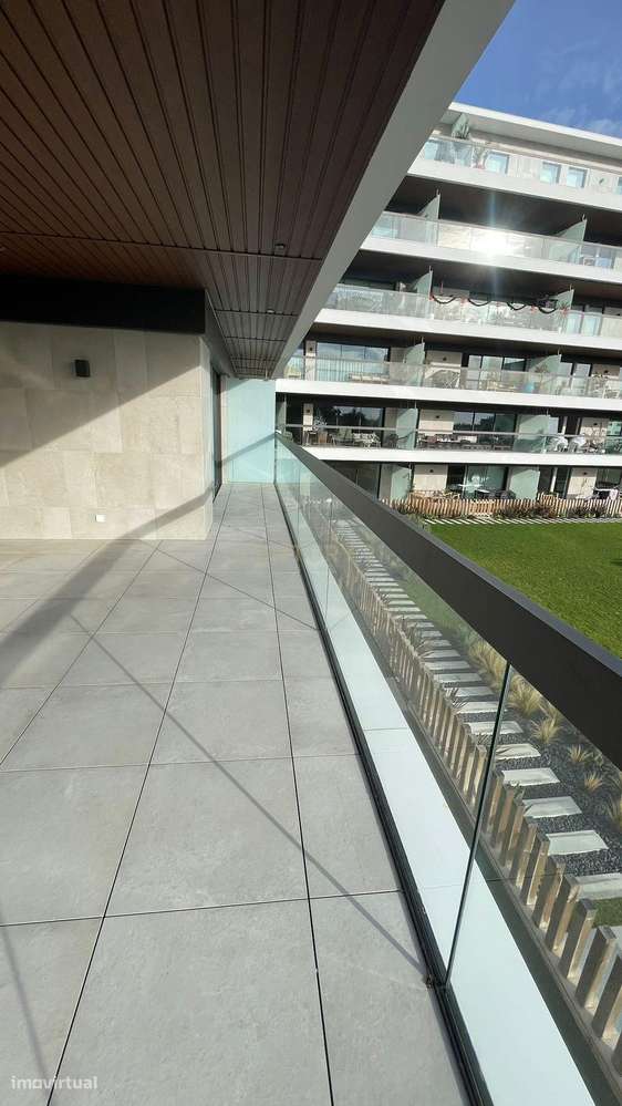 Apartamento T1 | Condomínio Fechado | Parede-Carcavelos - Grande imagem: 2/60