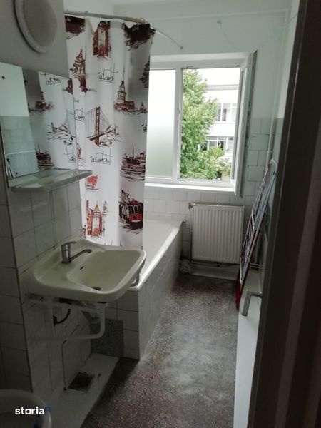 Apartament doua camere decomandate in zona centrala