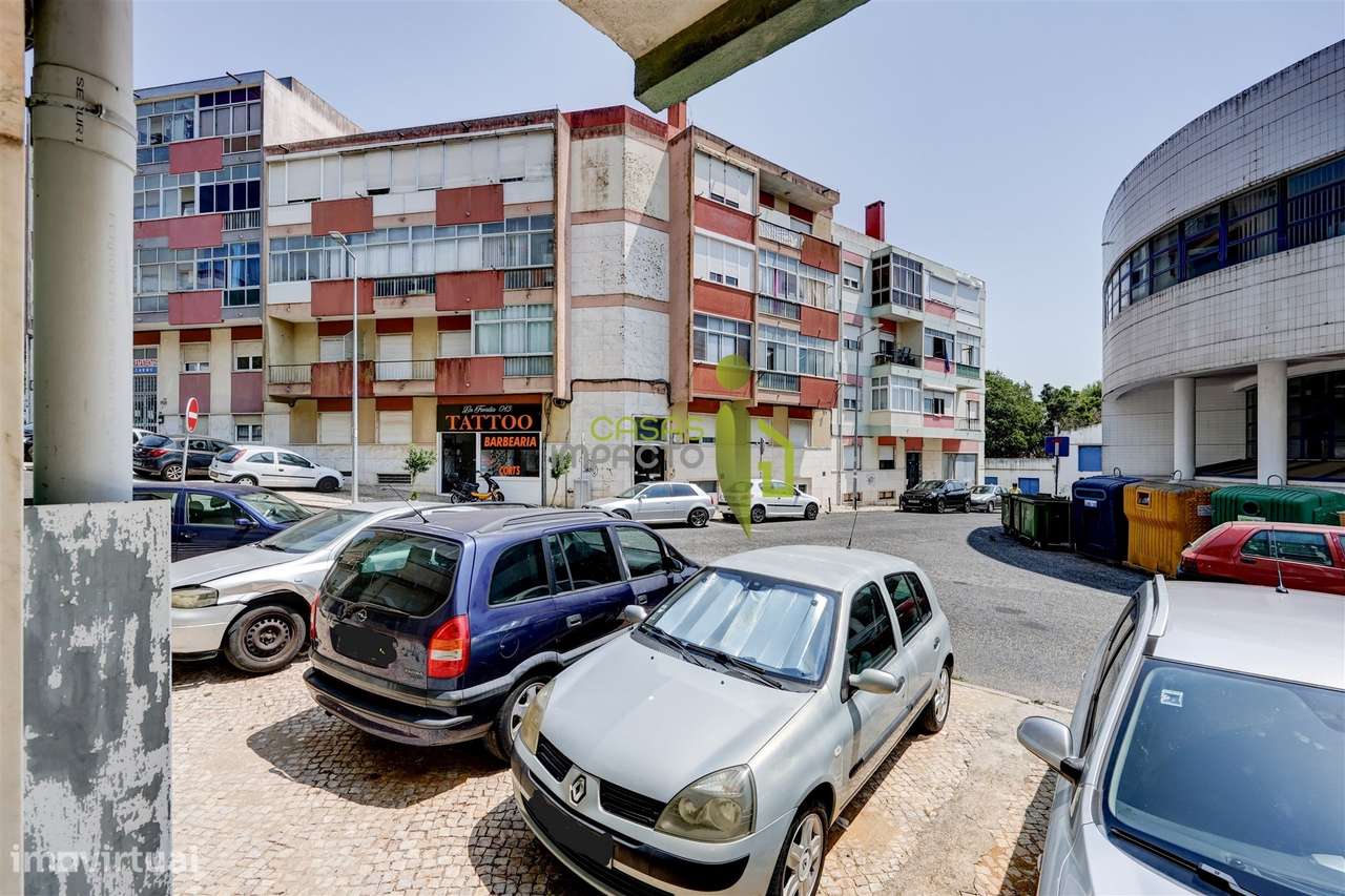 Apartamento T3 com terraço em Agualva-Cacém-39
