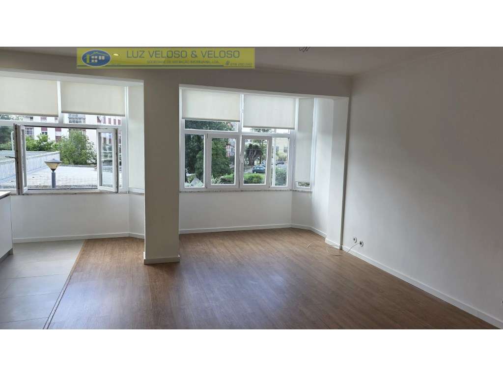 T2 Serra das Minas, remodelado, Arrecadação/Garagem-10