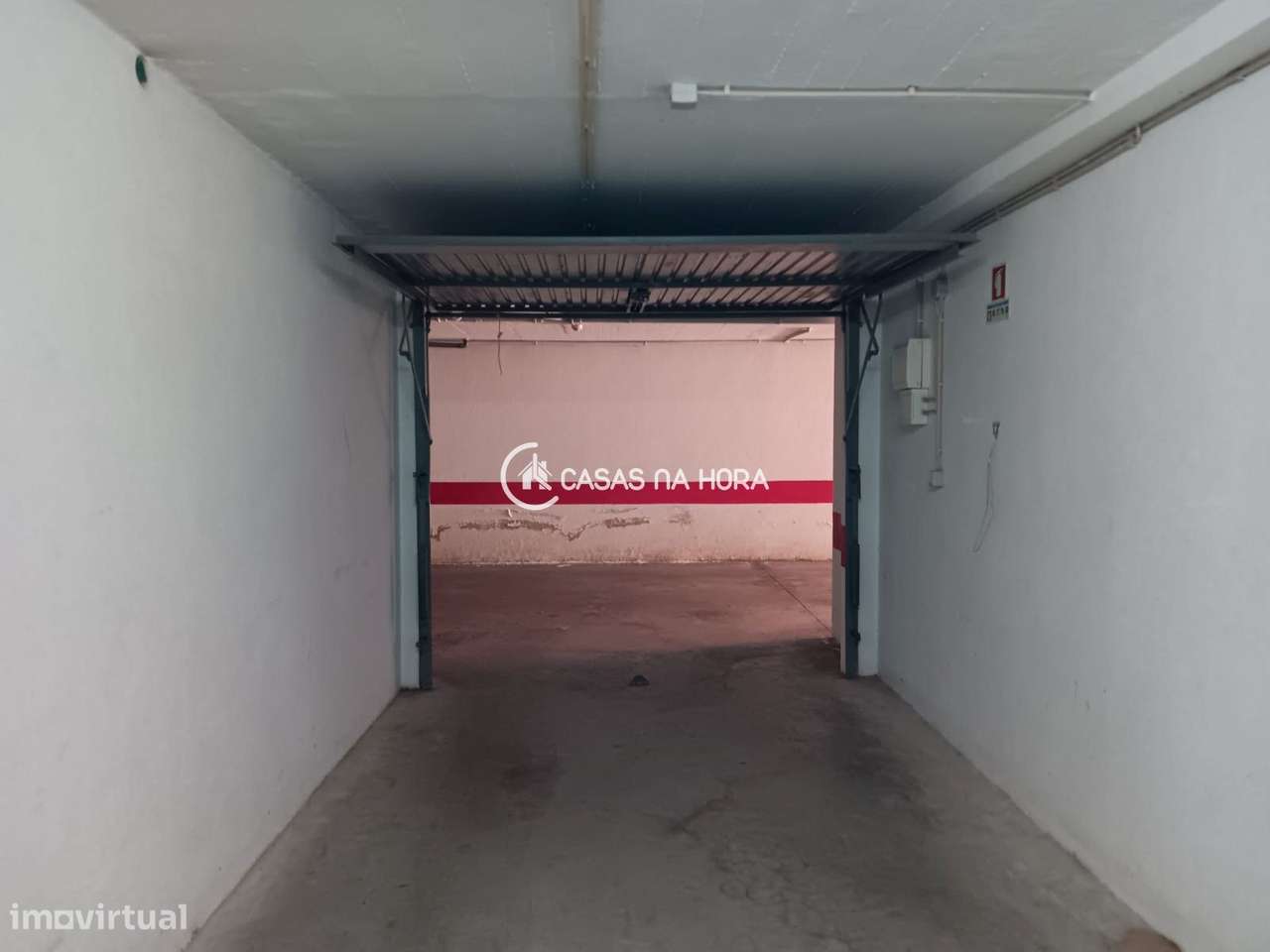 Garagem/armazém no centro de Carcavelos-12