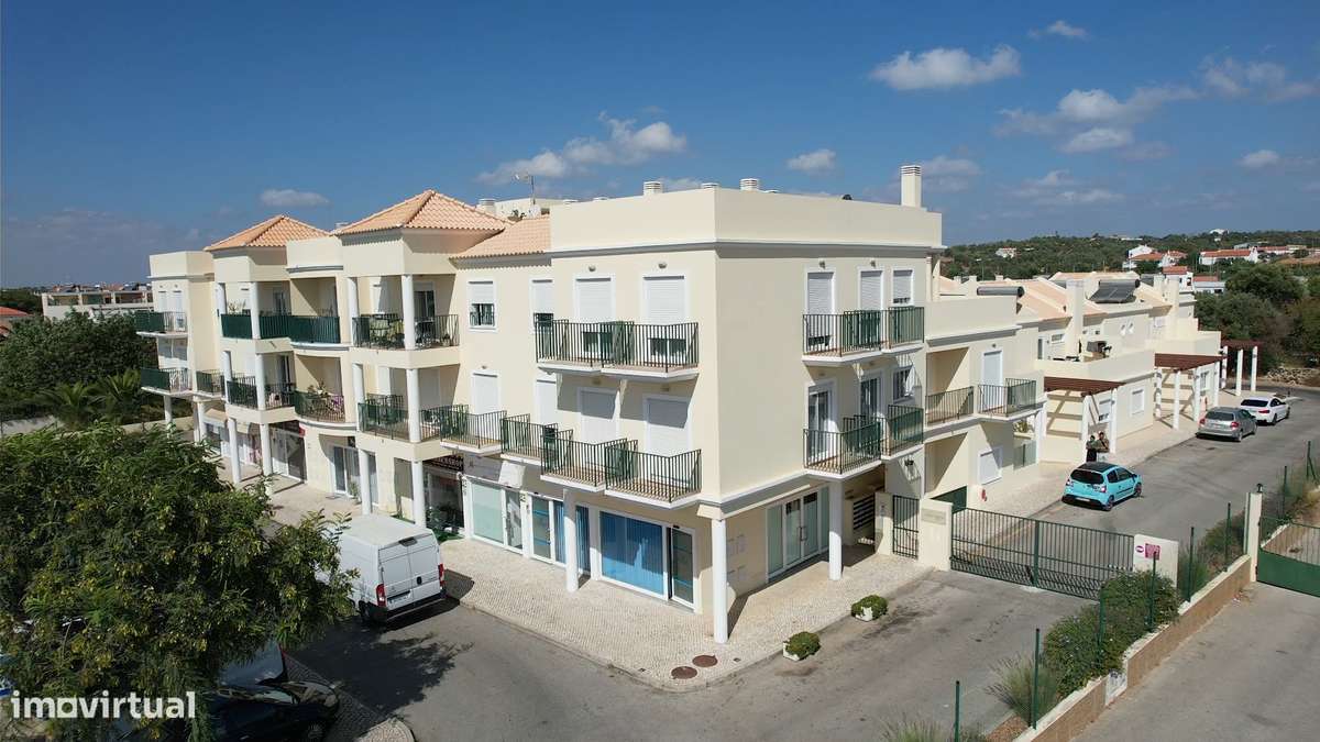 Apartamento T2 para arrendamento anual - Grande imagem: 2/9