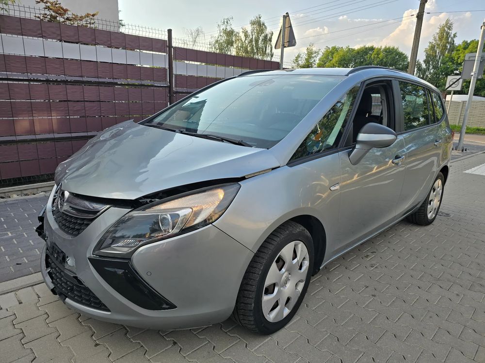 Opel Zafira C (2011-2019) Tourer 2.0 CDTI Active 2011