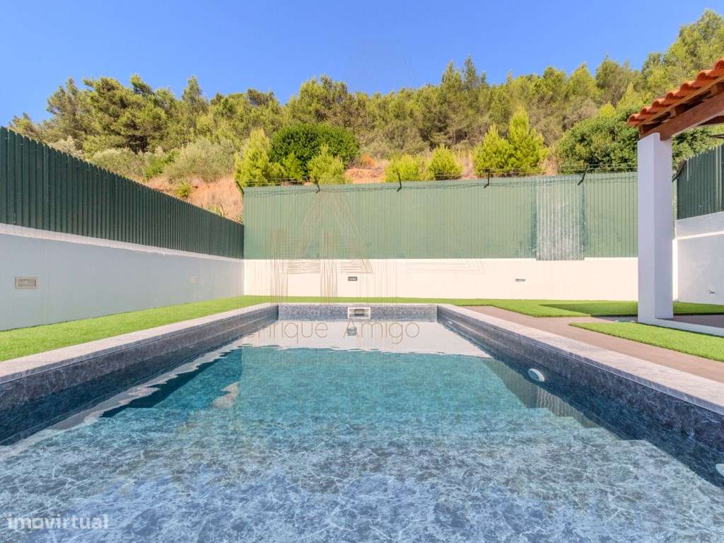 Excelente Moradia T3 na vila de Sesimbra totalmente remodelada - Grande imagem: 4/30