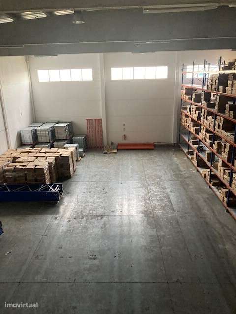 Armazém para arrendar na zona do Linhó - Sintra - Grande imagem: 5/11