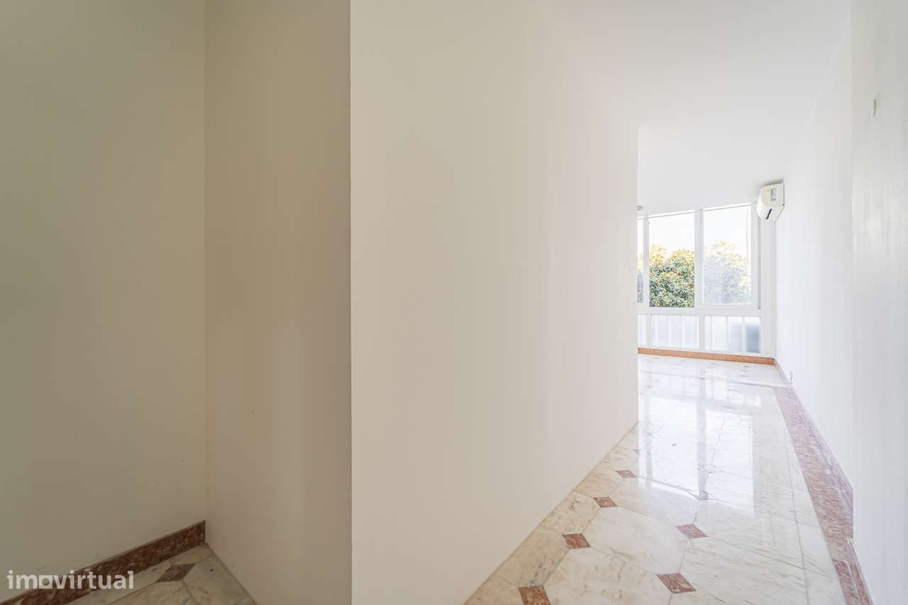 Apartamento T1 com Vista Mar – Arcadas do Estoril, Av. Aida-10