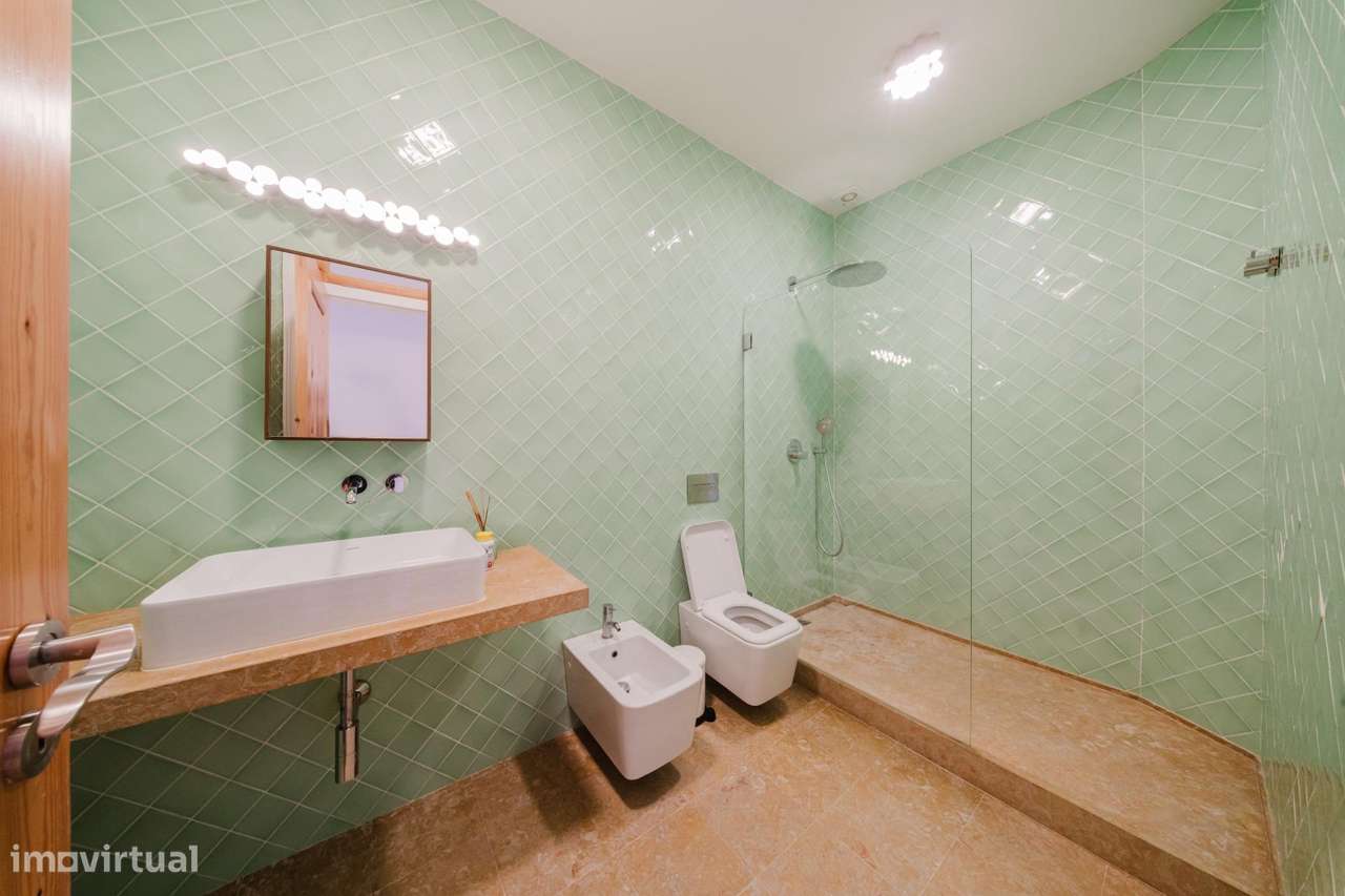 Apartamento T3 renovado junto à Avenida da Liberdade-17