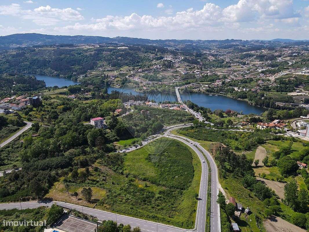 Terreno  para venda - Grande imagem: 2/5