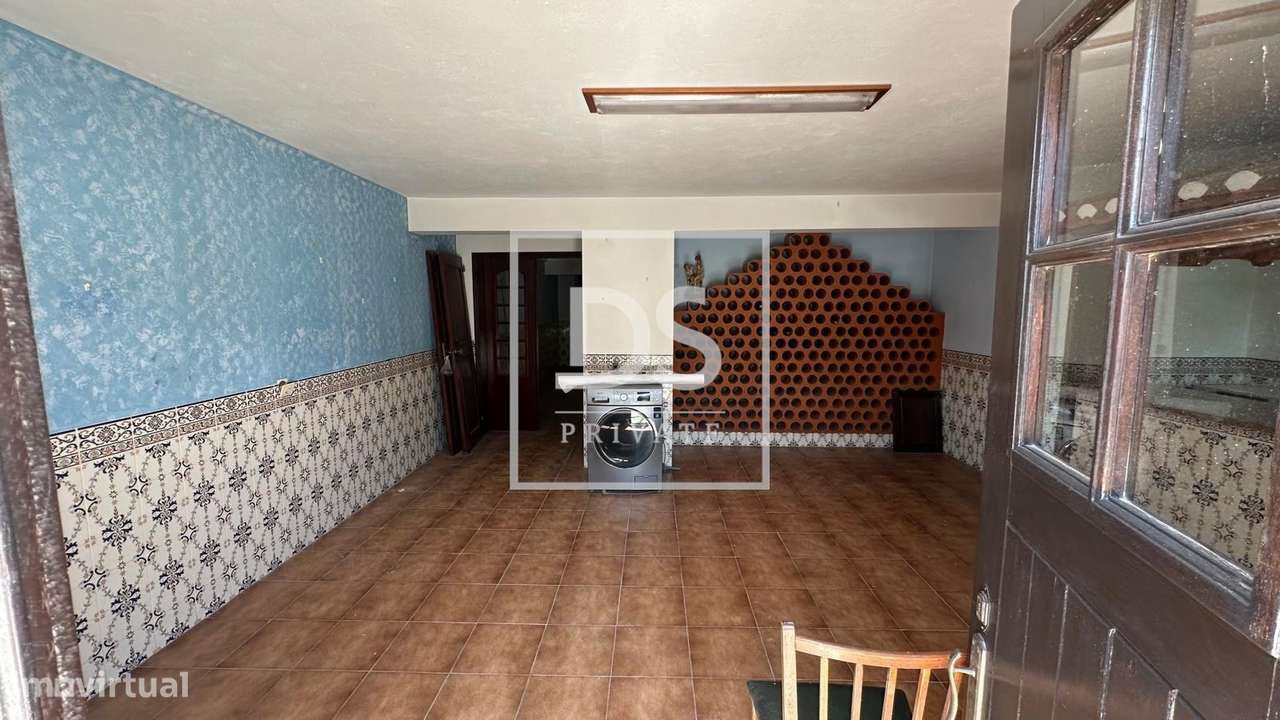 Moradia T4 com Terreno de +1500m² em Monte Redondo-10