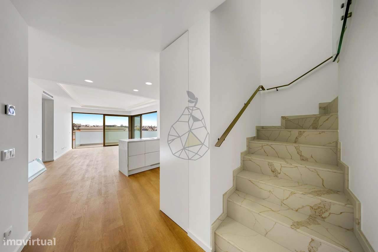 Apartamento T2 Duplex com 2 lugares de estacionamento em Alvor - Grande imagem: 4/50