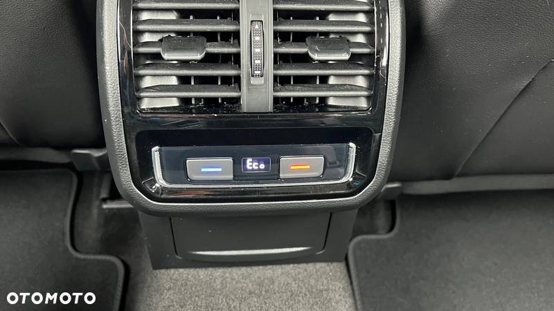 Volkswagen Passat 1.4 TSI Plug-In Hybrid GTE DSG - 23