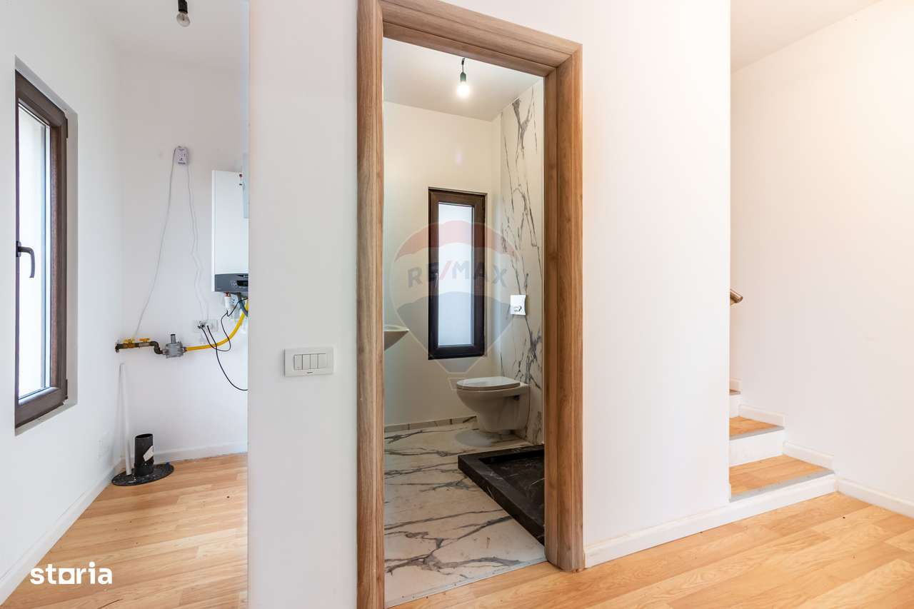 Casă / Vilă cu 5 camere de vânzare Tunari, Dimieni-2