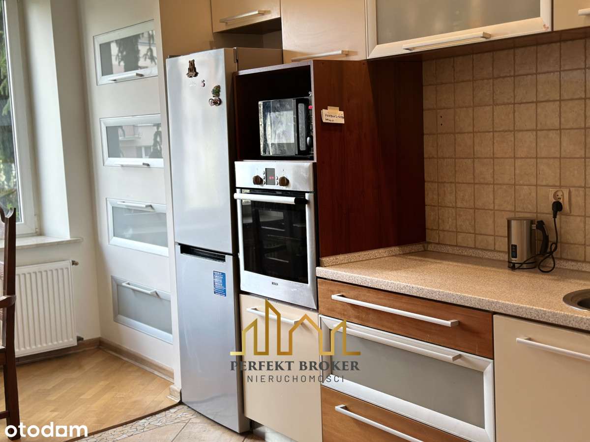 Mieszkanie w sercu Miasteczka Akademickiego!-0