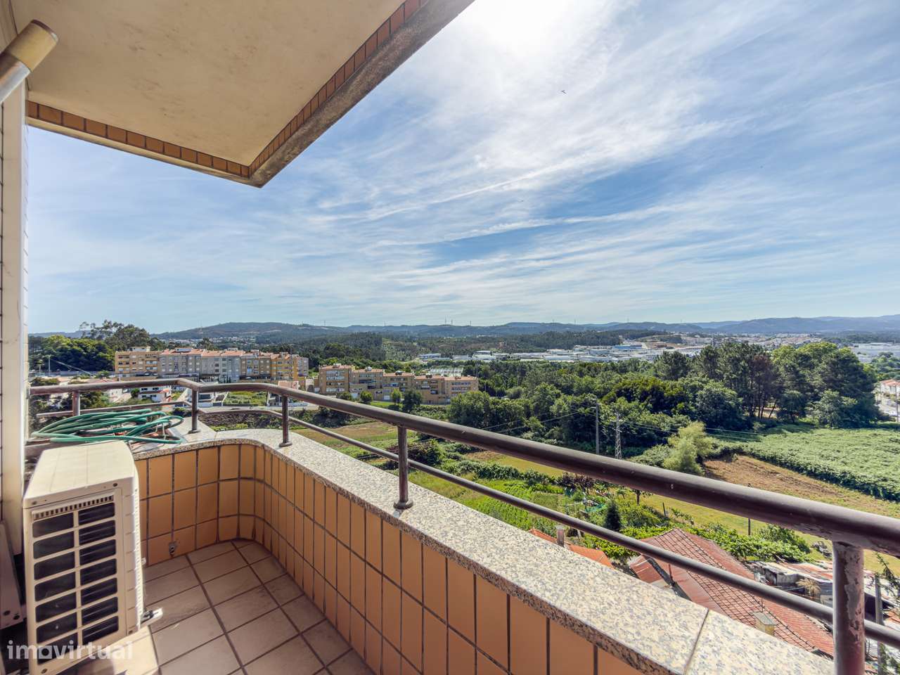 289.800€  - T4 com garagem – São João da Madeira-22