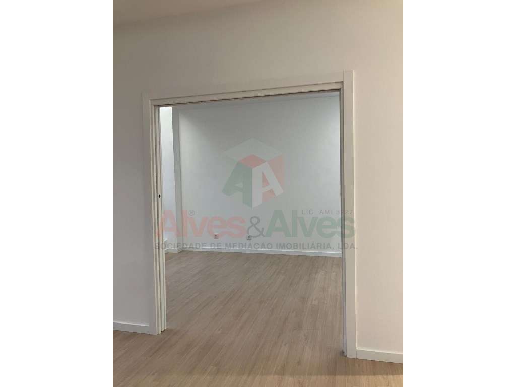 Apartamento T1 Renovado - Centro da Maia (Junto à Linha do Metro)-8