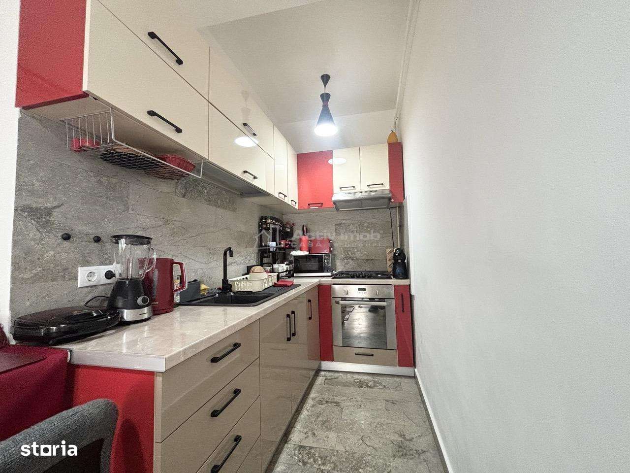 Refugiu urban cu personalitate – Casa cu mansarda si crama amenajata --10