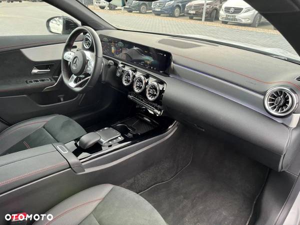 Mercedes-Benz CLA 200 AMG Line 7G-DCT - 10