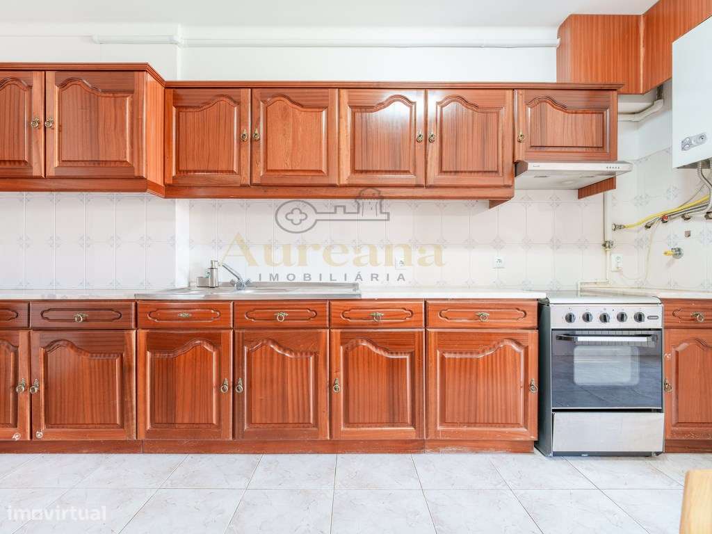 Apartamento T3 com elevador - Centro de Fátima-4