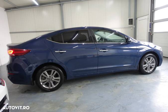 Hyundai Elantra 1.6 MPi Exclusive - 6