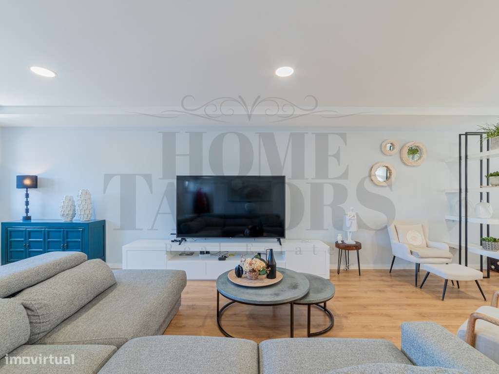 Moradia T3 em Caneças, com excelente jardim e garagem-8