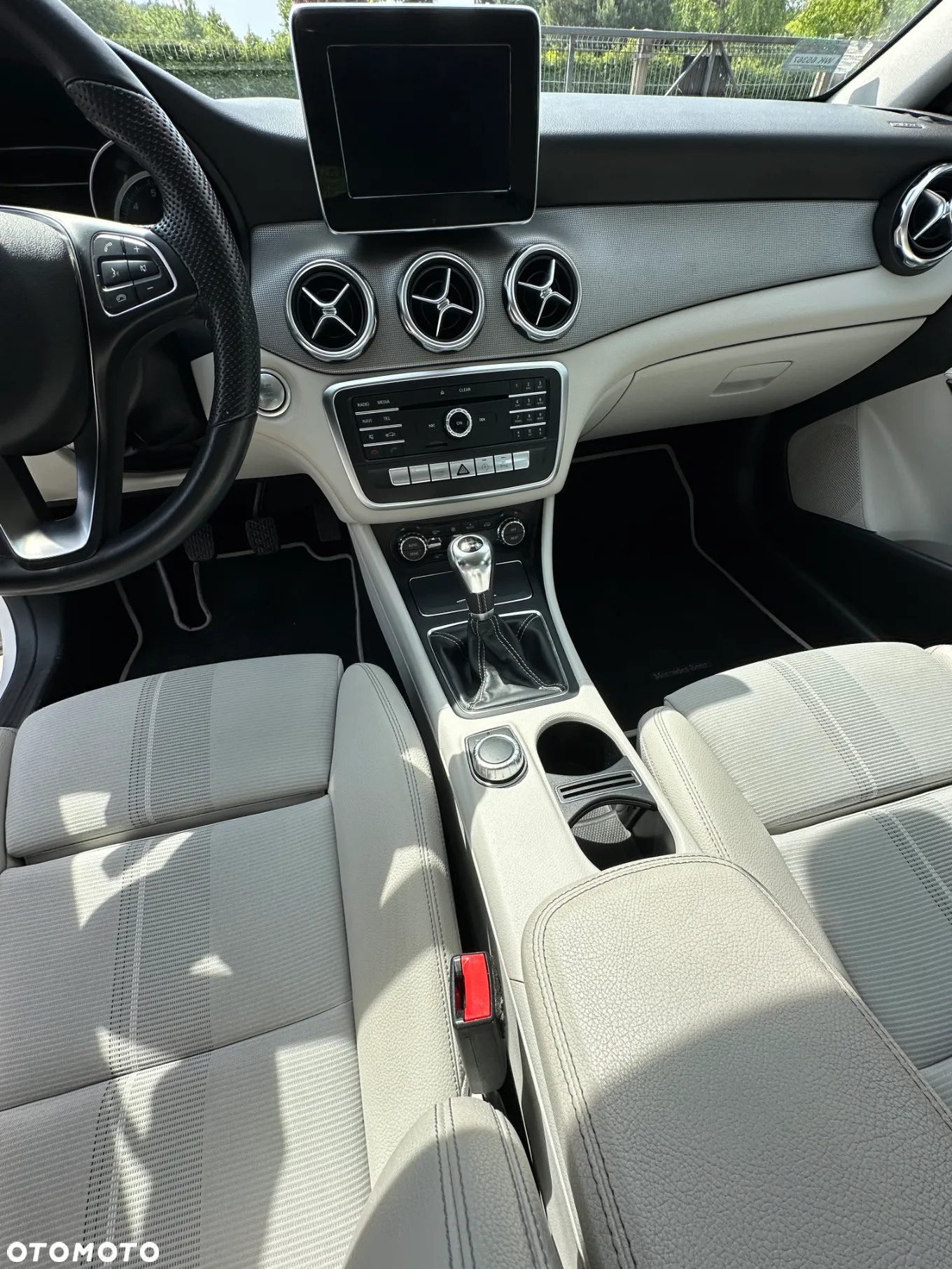 Mercedes-Benz GLA 200 Style - 14