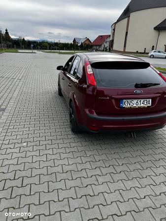 Ford Focus 2.0 TDCi Ghia - 3