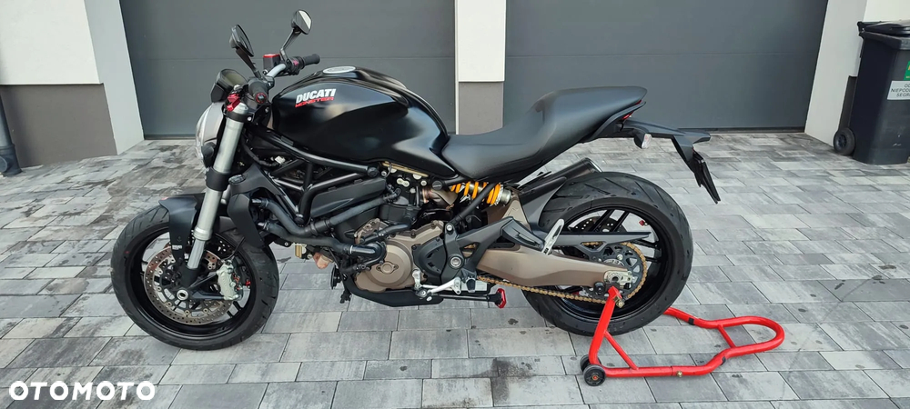 Ducati Monster - 13