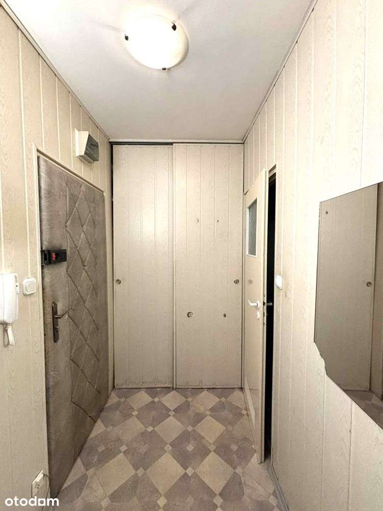 Duża kawalerka z balkonem w budynku z lat 90-tych-4