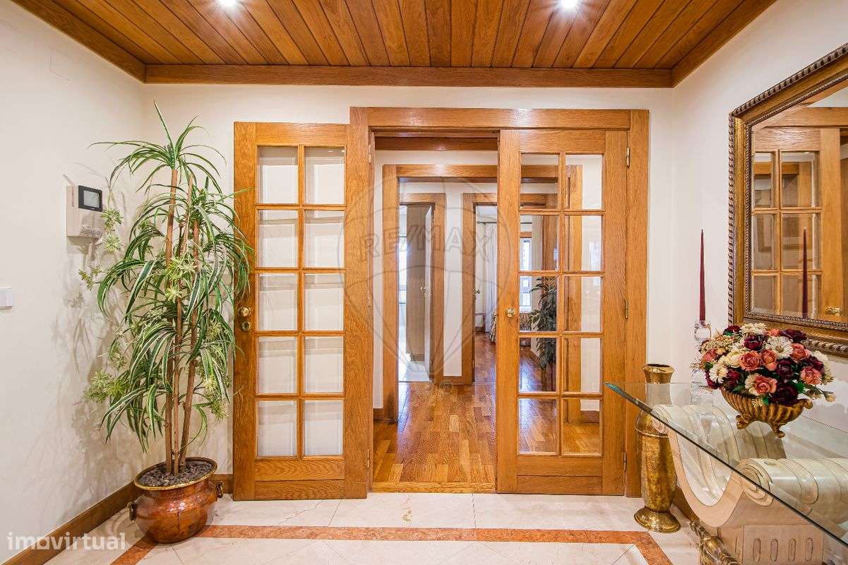 Apartamento T5 para venda - Grande imagem: 4/49