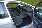 Ford Focus 1.6 Ghia - 22