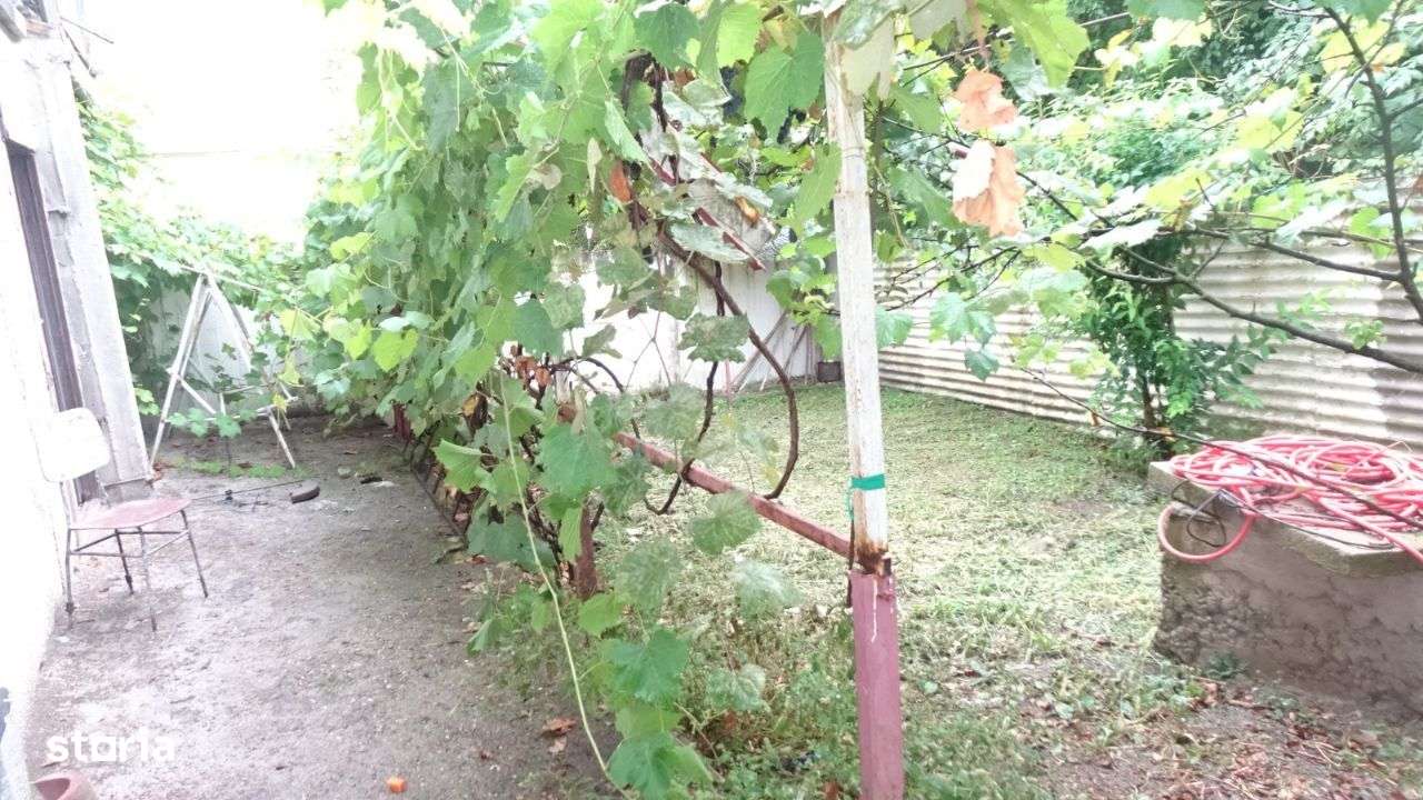 Vand casa in Deva, zona Aurel Vlaicu D+P+E, constructie din anul 2010 - Imagine principală: 4/18