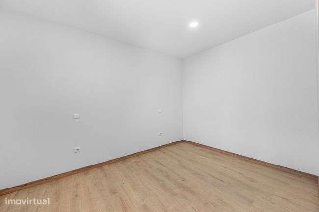 Moradia T1+1 Térrea | Guimarães - Grande imagem: 4/12